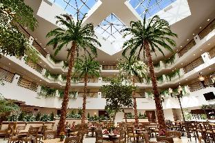 embassy suites la quinta hotel and spa