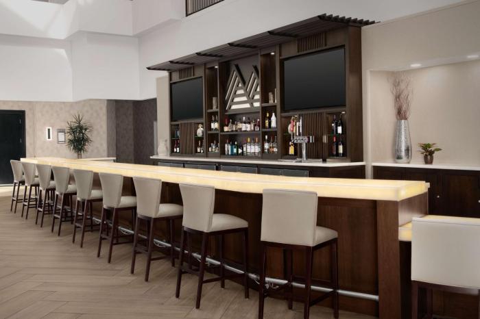 embassy suites la quinta hotel and spa