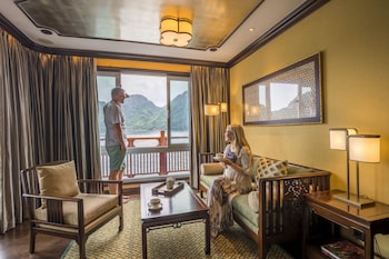 heritage line ylang cruise halong bay and lan ha bay