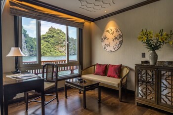 heritage line ylang cruise halong bay and lan ha bay