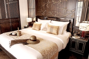 heritage line ylang cruise halong bay and lan ha bay