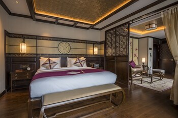 heritage line ylang cruise halong bay and lan ha bay