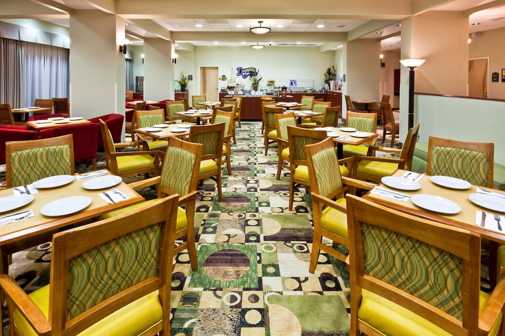 holiday inn express and suites monterrey aeropuerto by ihg