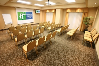 holiday inn express and suites monterrey aeropuerto by ihg