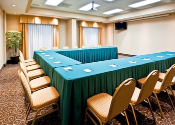 holiday inn express and suites monterrey aeropuerto by ihg