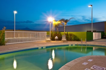 holiday inn express and suites monterrey aeropuerto by ihg