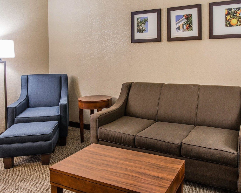 comfort inn and suites lakeland north i 4