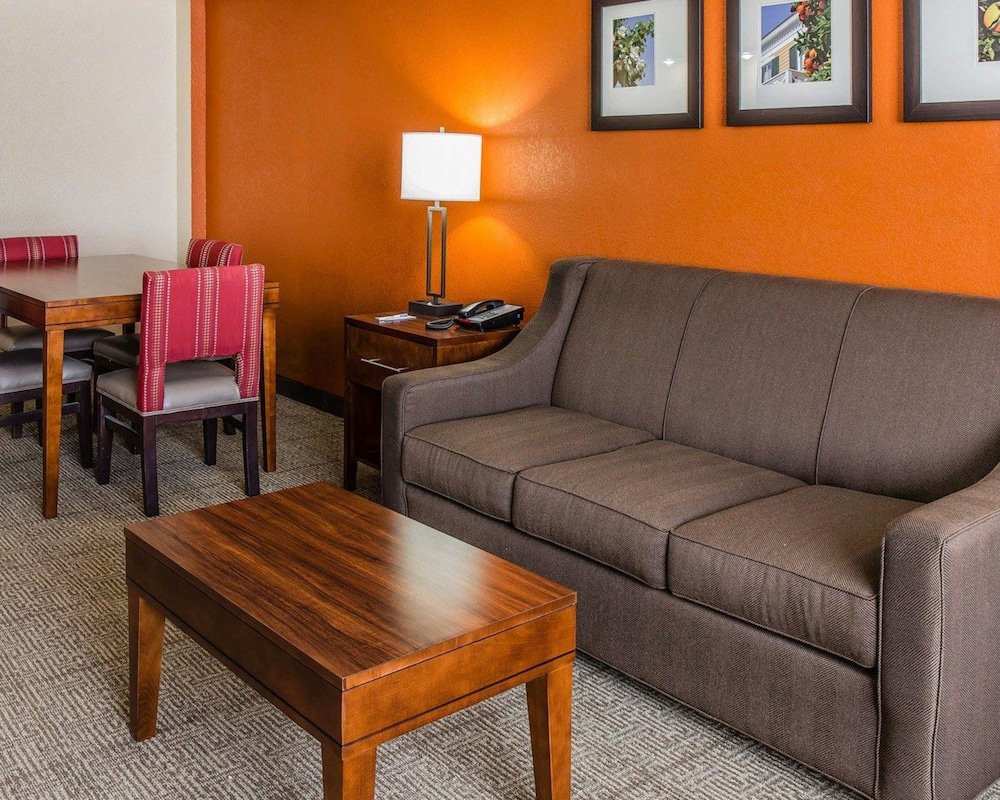 comfort inn and suites lakeland north i 4
