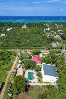 hibiscus home and apartments