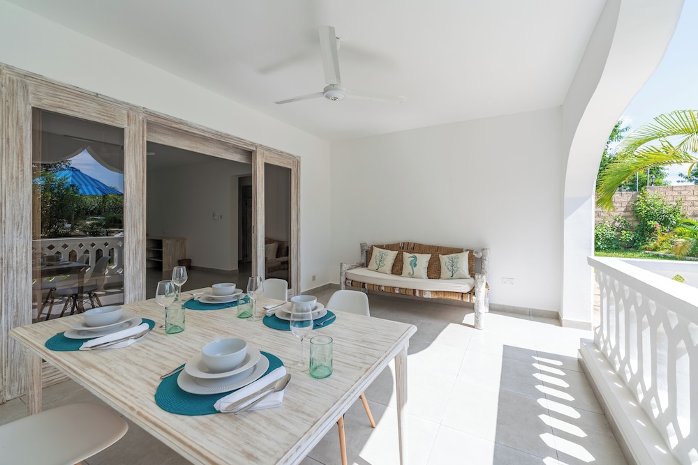hibiscus home and apartments