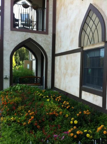 abbey archway inn