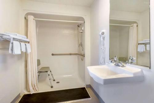 hilliard motor lodge