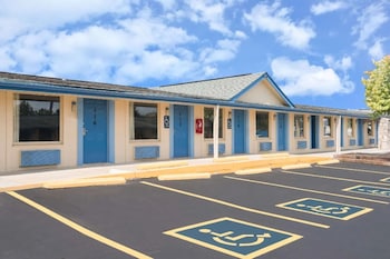 Hilliard Motor Lodge,,2 star