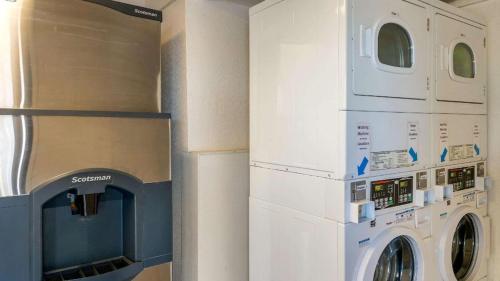 hilliard motor lodge