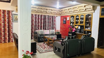 Hillside Homestay And Hostel,,3 star