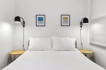 hillside in seattle well appointed