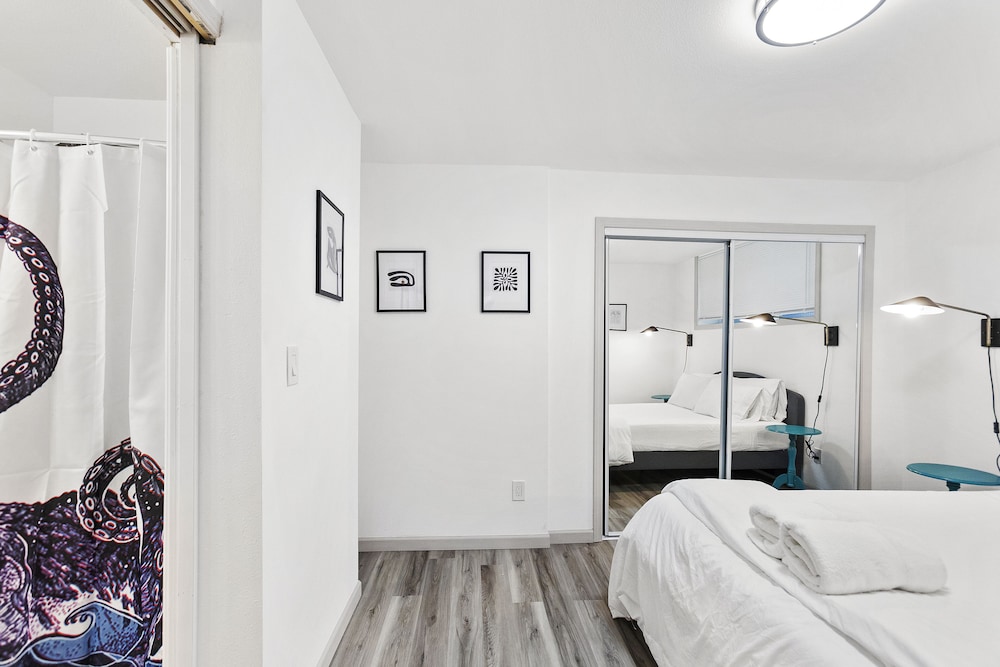 hillside in seattle well appointed