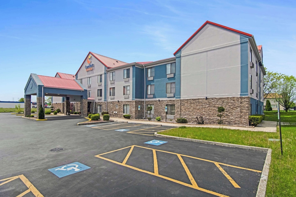 comfort suites near i 80 and i 94