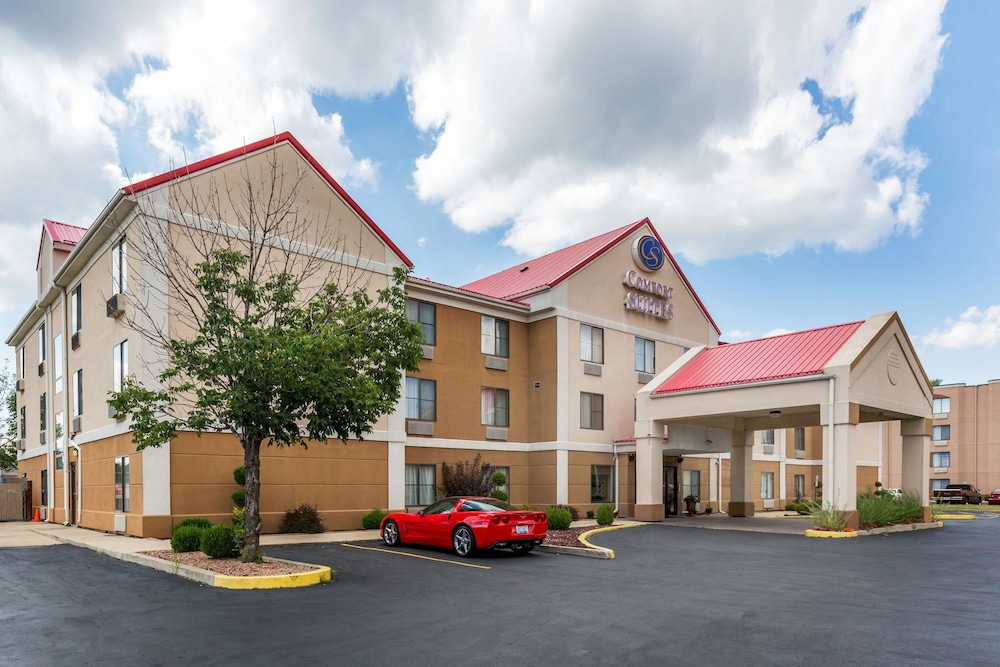 comfort suites near i 80 and i 94