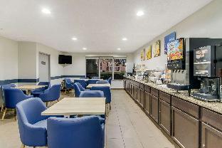 comfort suites near i 80 and i 94