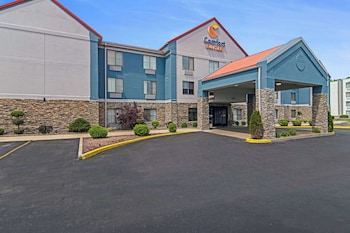 comfort suites near i 80 and i 94