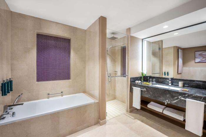hilton al khobar king fahd causeway