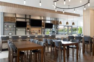 hilton garden inn austin central