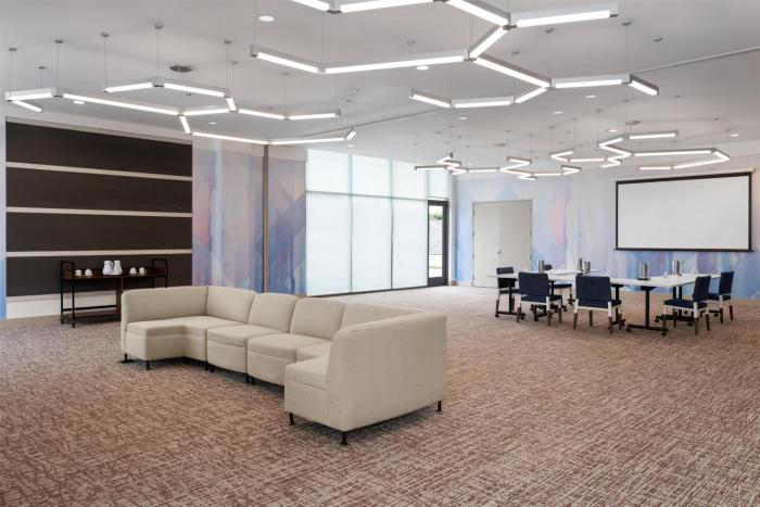 hilton garden inn austin central