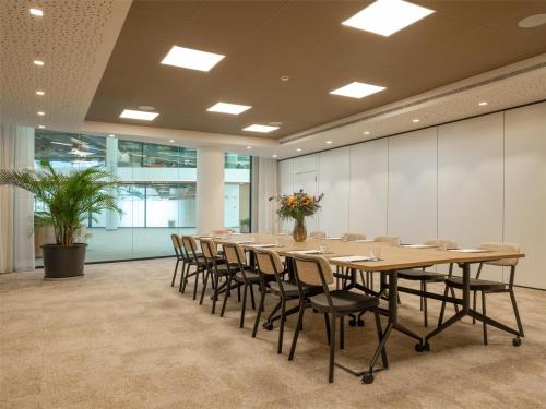 hilton garden inn brussels airport