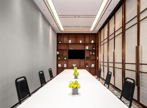 hilton garden inn fenyang yulongwan