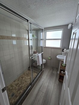 Blue Wave Suites,Clearwater Beach>>Clearwater,2 star