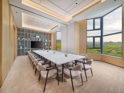 hilton garden inn huludao longxing road