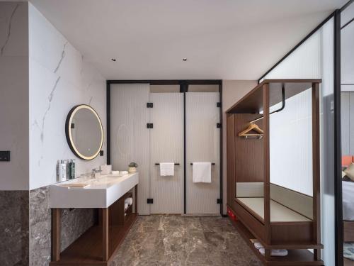 hilton garden inn taiyuan binhe
