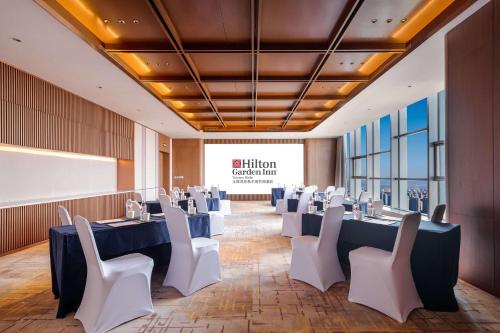 hilton garden inn taiyuan binhe