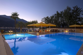 cleopatra beach hotel