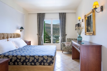 Cleopatra Beach Hotel,Geni>>Ellomenos,3 star