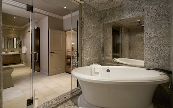 the cromwell