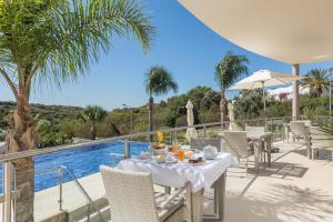 Caneiros Luxury House & Suites,Carvoeiro>>Algarve,4 star