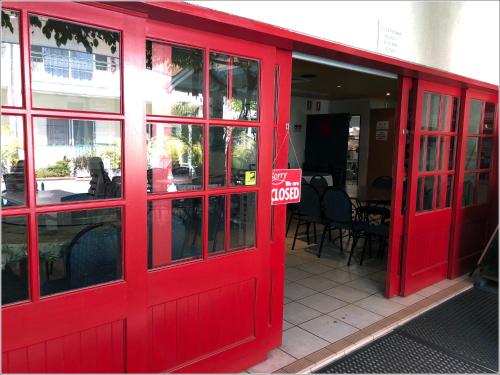 crystal garden resort and restaurant