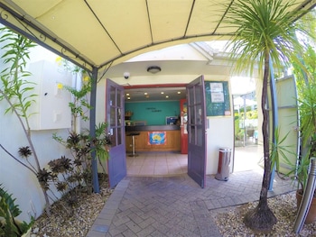 Crystal Garden Resort & Restaurant,Cairns North>>Cairns,3 star