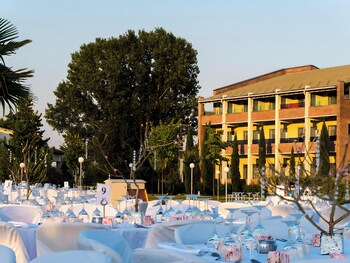 thessalikon grand hotel