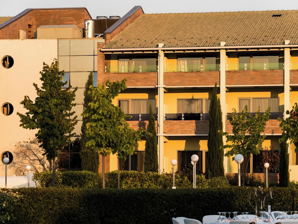 thessalikon grand hotel