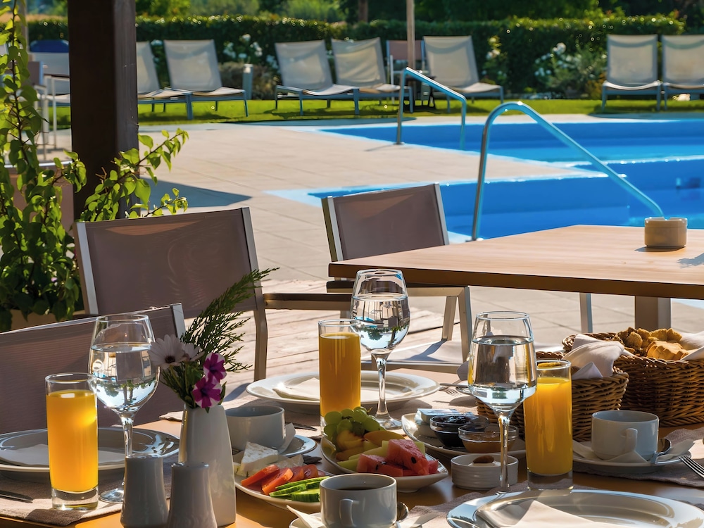 thessalikon grand hotel