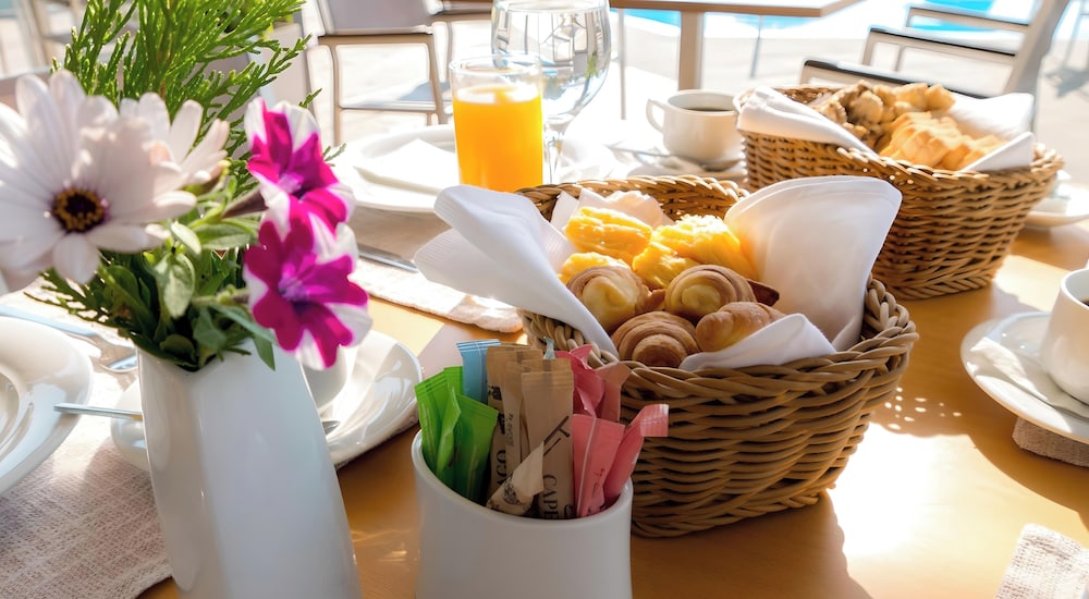 thessalikon grand hotel