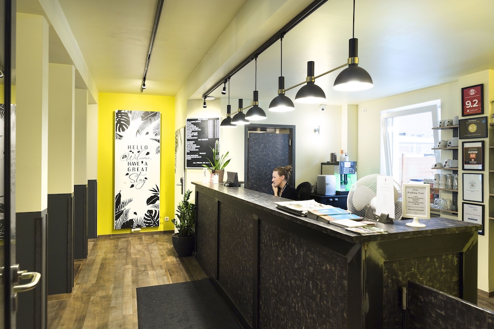 five reasons hotel and hostel