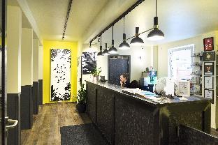 five reasons hotel and hostel