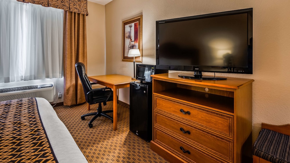 best western south plains inn and suites