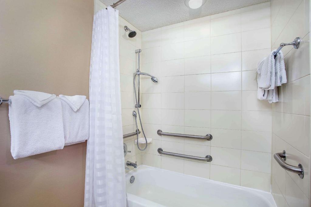 embassy suites by hilton lexington uk coldstream