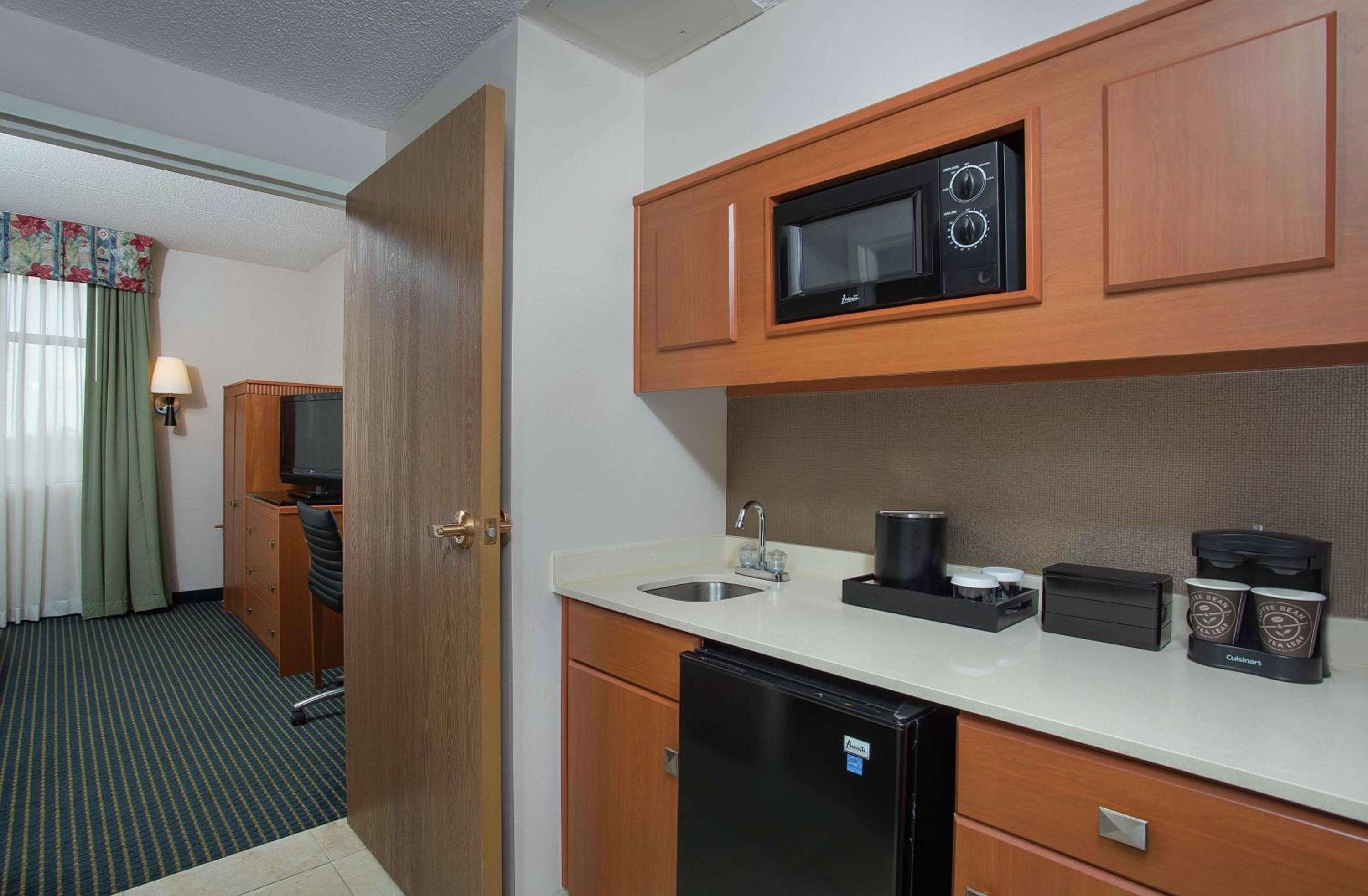 embassy suites by hilton lexington uk coldstream
