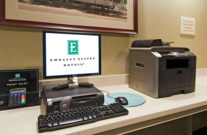 embassy suites by hilton lexington uk coldstream